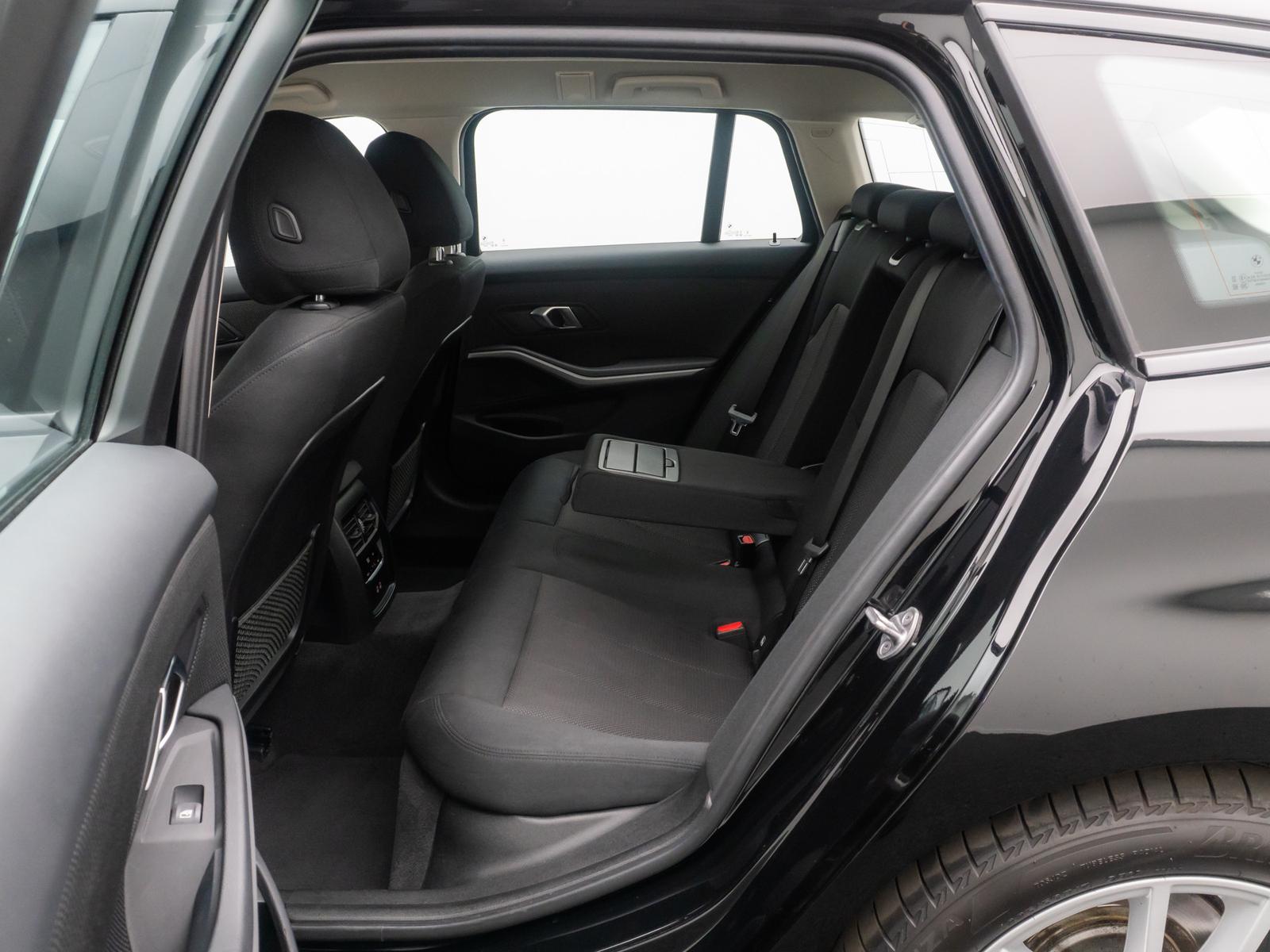 BMW 318i GeschwindigReg DAB Cockpit+ PDC Widscreen