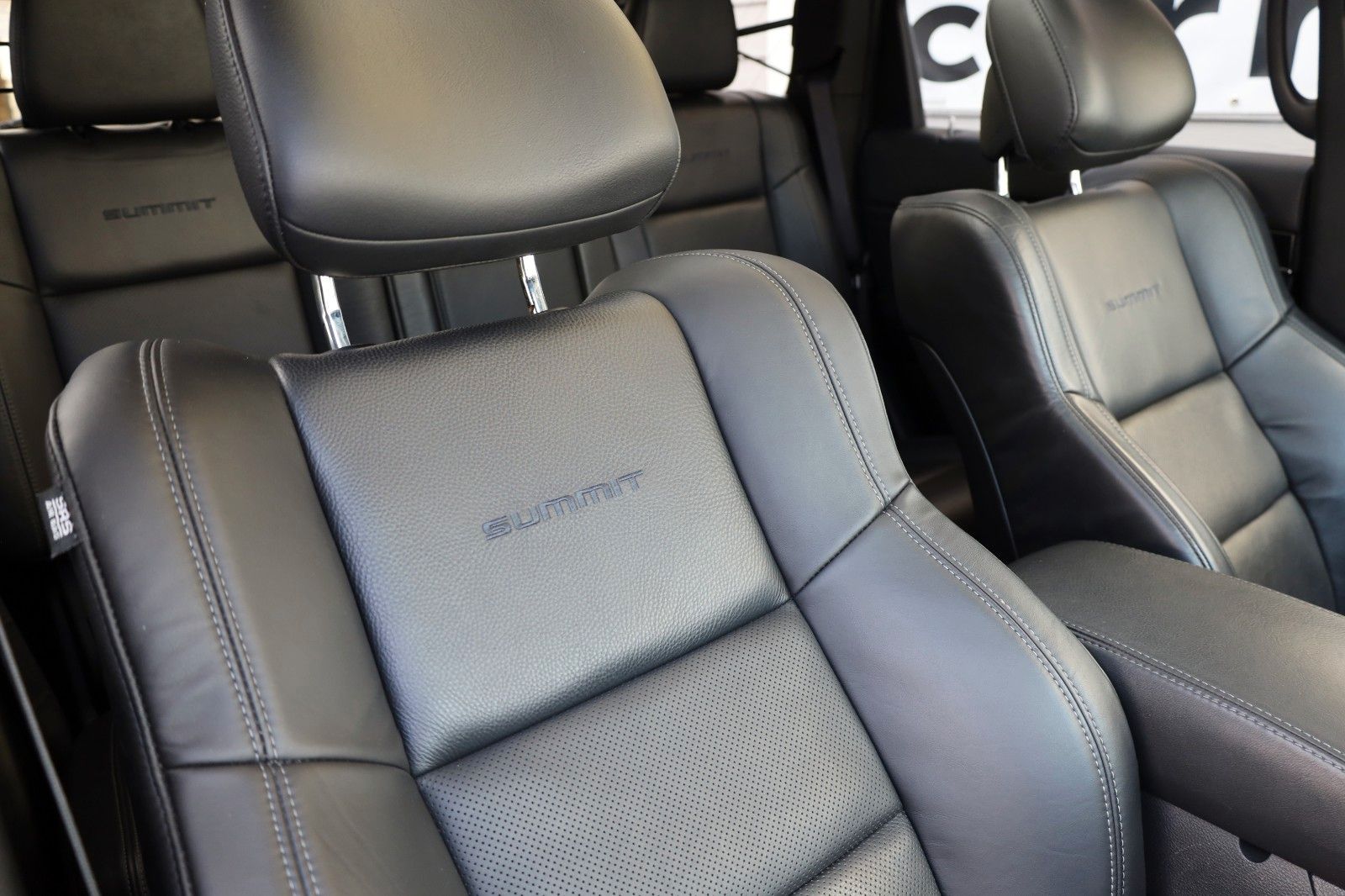 Fahrzeugabbildung Jeep Grand Cherokee 3.0CRD Summit Leder,Navi,Panorama