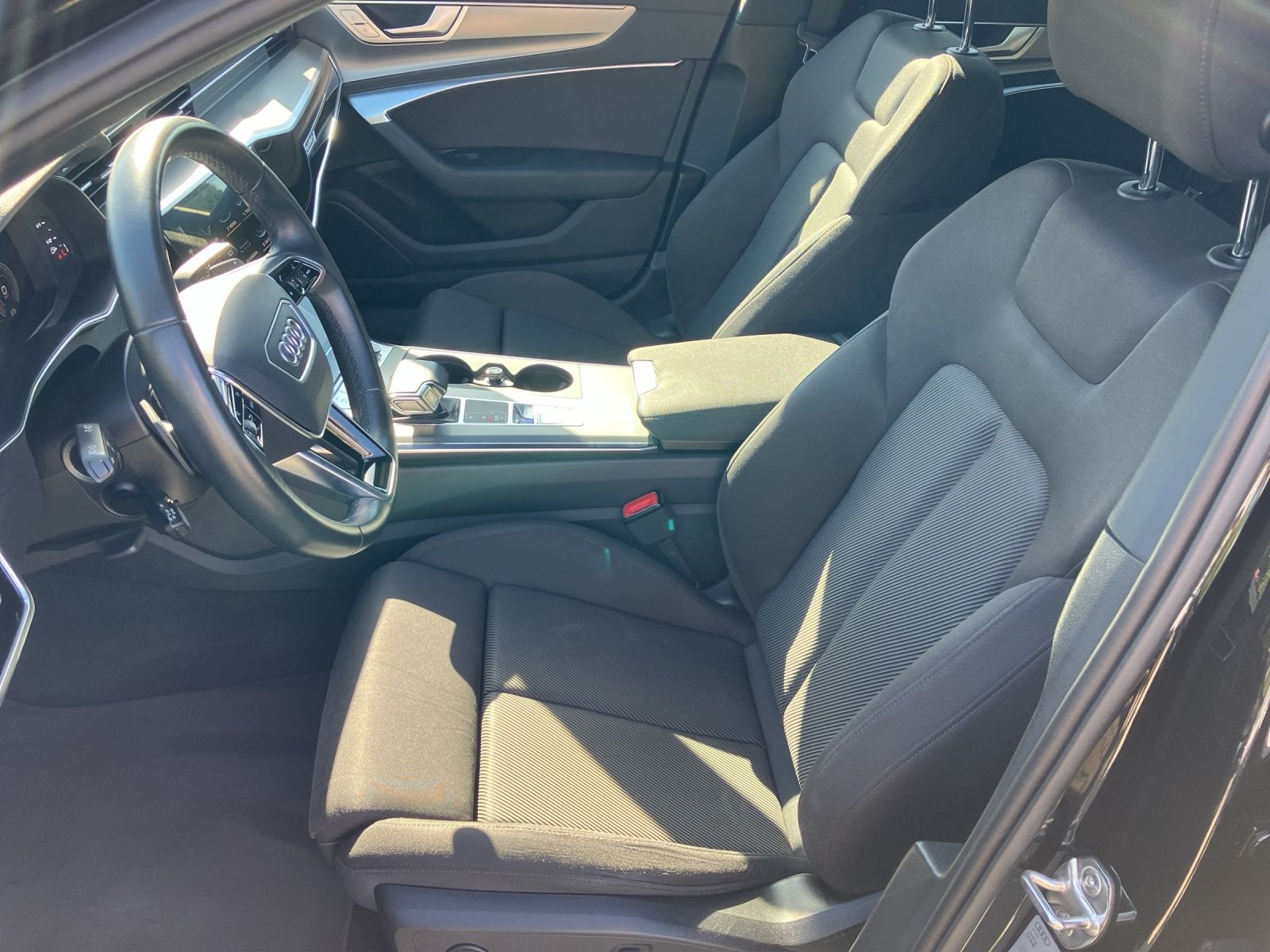 Fahrzeugabbildung Audi A6 Avant 50 TDI sport quattro Matrix AVC ACC SH