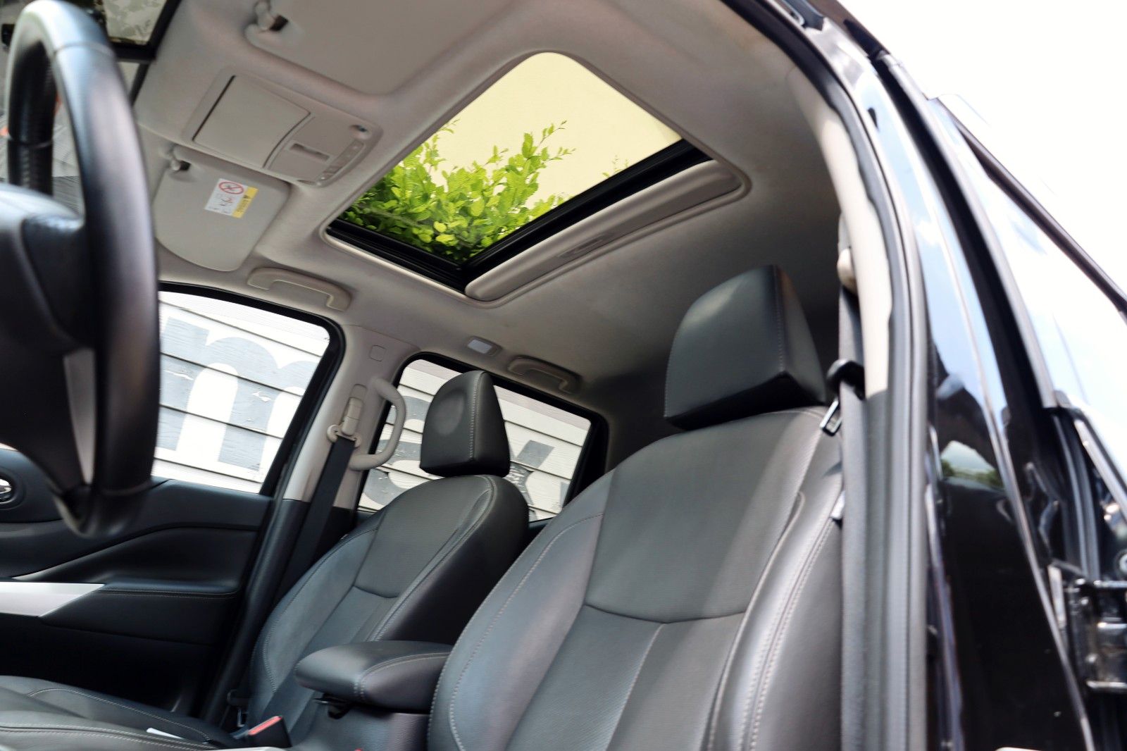 Fahrzeugabbildung Nissan Navara NP300 N-Guard,4x4,Leder,Navi,Hard Top,AHK