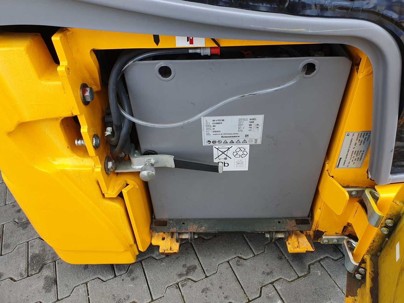 Fahrzeugabbildung Jungheinrich EFG 215 / Triplex 4.25m / SS / nur 1.680h / 2021