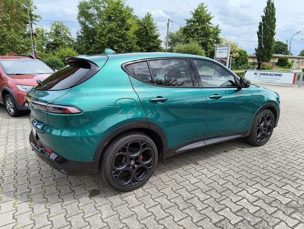 Fahrzeugabbildung Alfa Romeo Tonale Veloce 1.5 VGT + wenig Kilometer
