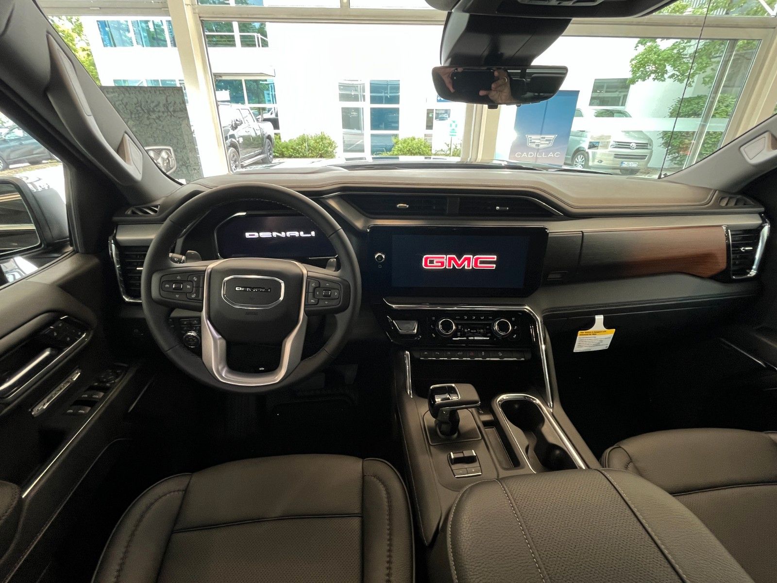 Fahrzeugabbildung GMC Sierra 1500 Denali 6.2 LPG*HeadUp*360°