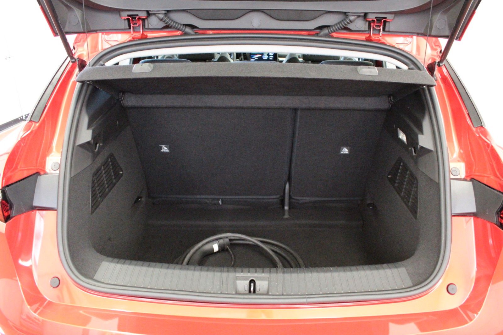 Fahrzeugabbildung Renault Megane E-Tech Electric Equilibre  boost charge