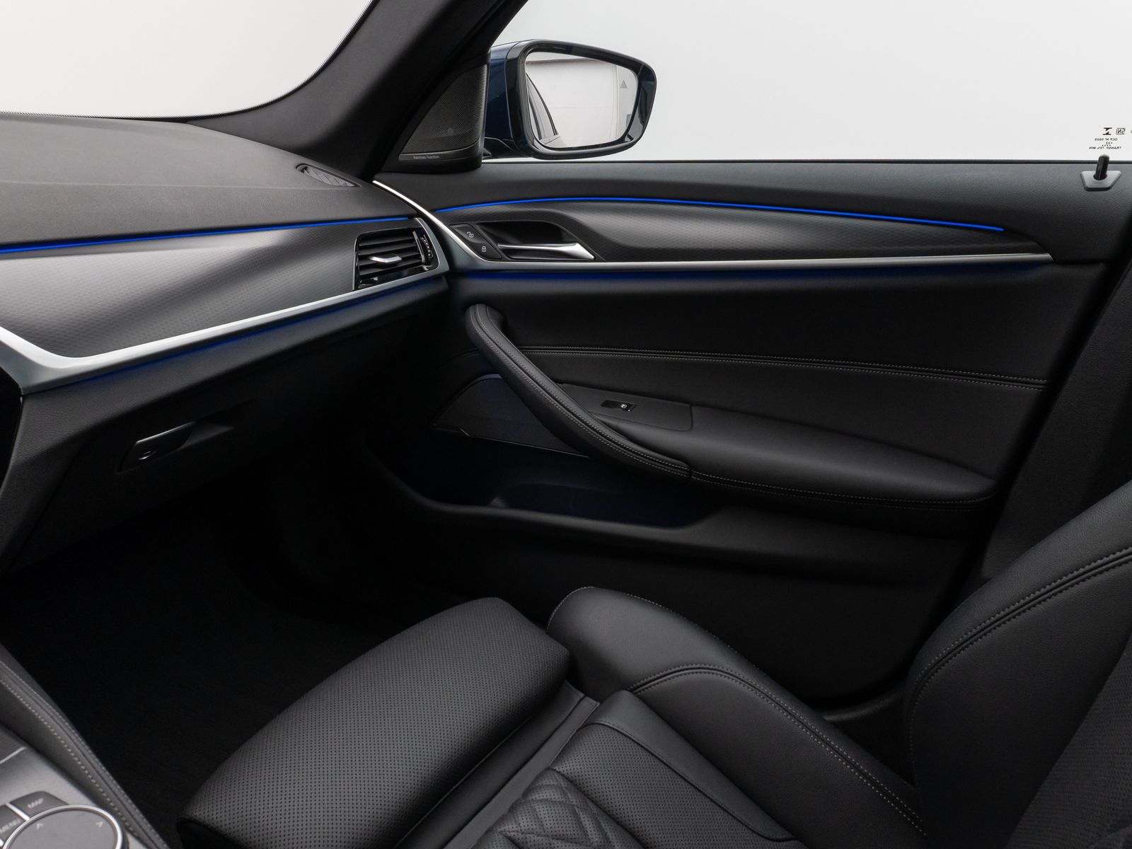 Fahrzeugabbildung BMW 530d xD M Sport Laser HUD DAB H/K ACC AHK Komfor