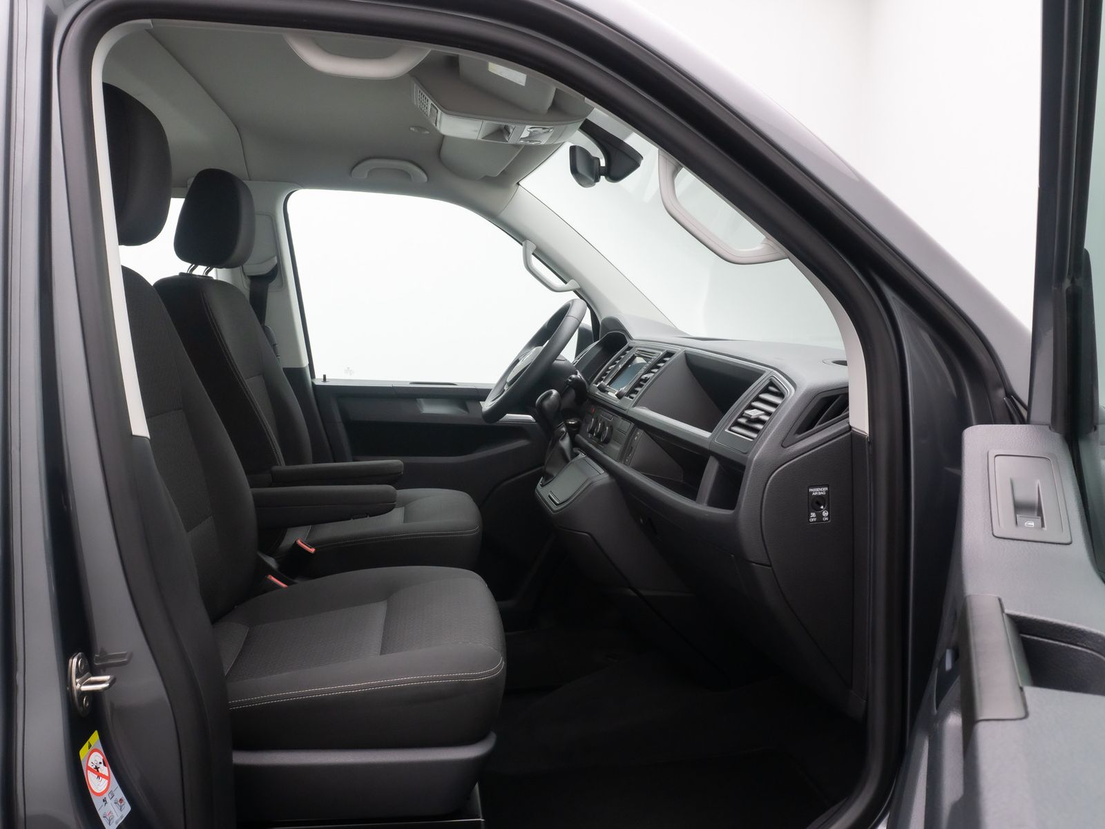 Fahrzeugabbildung Volkswagen T6 Multivan PDC Standhzg Sitzhzg Navi 7Sitz