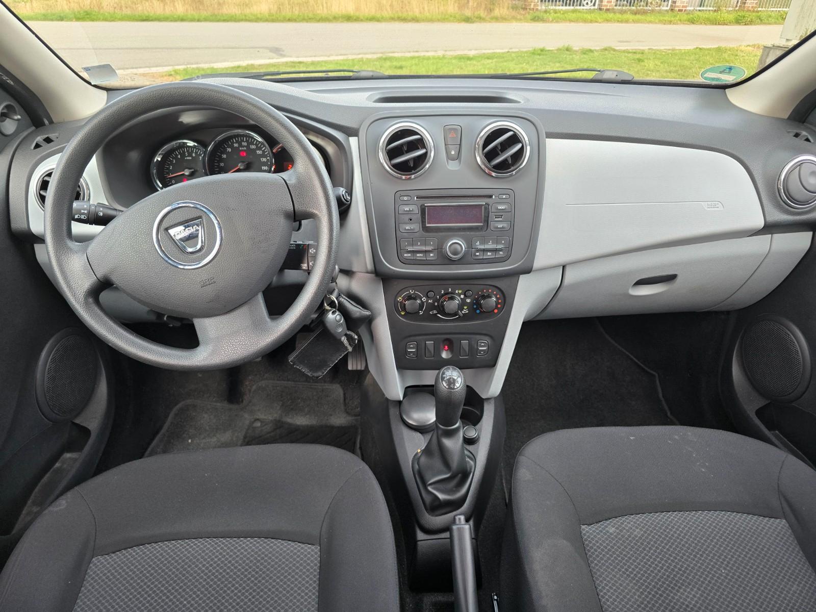 Dacia Logan 2013 — photo 14