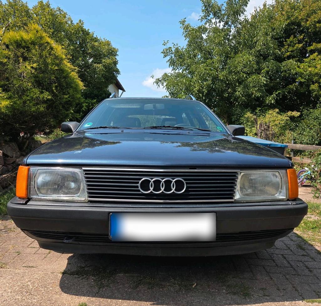 Audi 100 C3 Typ 44