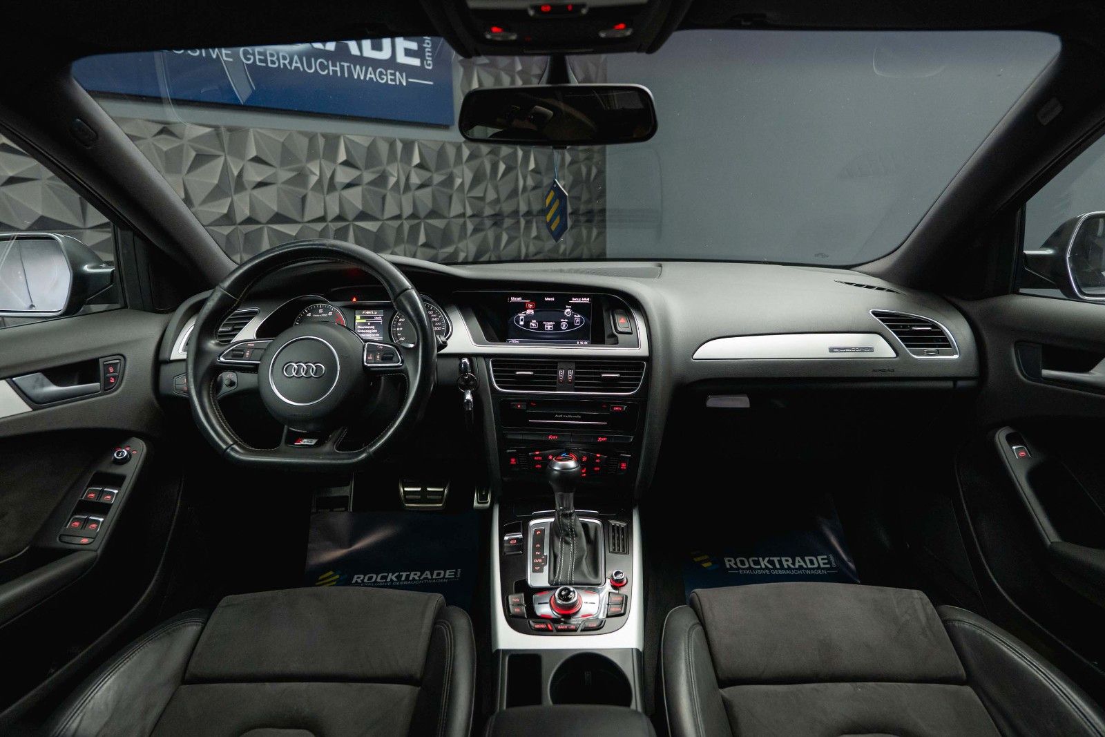 Fahrzeugabbildung Audi S4 Avant 3.0 TFSI quattro | Top Zustand | LED