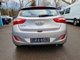 Hyundai i30 blue Classic+AUTOMATIK+KLIMAAUTOMATIK+1.HAND - Hyundai i30: Auto