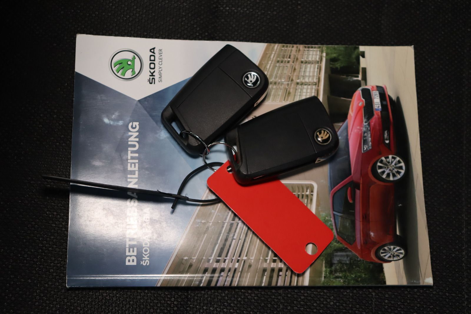 Fahrzeugabbildung SKODA Fabia 1.0 Combi Automatik * LED * Navigation Cle