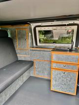 Volkswagen T5 Camper  Autom, StH, AHK, LED- Abblendlicht - Volkswagen Kastenwagen T5