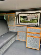 Volkswagen T5 Camper  Autom, StH, AHK, LED- Abblendlicht - Automatik Auto Wohnwagen gebraucht
