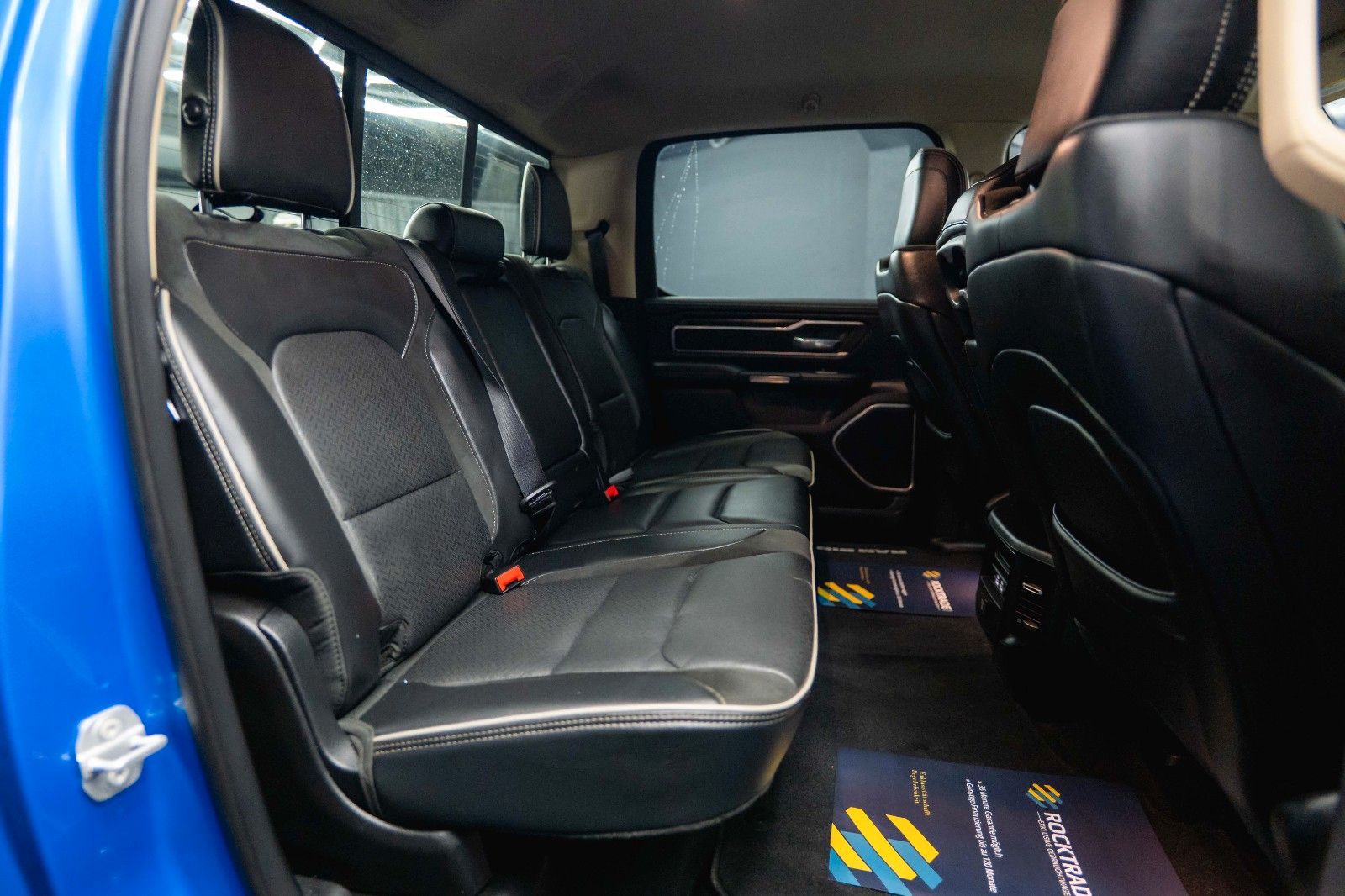 Fahrzeugabbildung Dodge RAM 5.7 V8 HEMI 4x4 LARAMIE Offroad Night LED