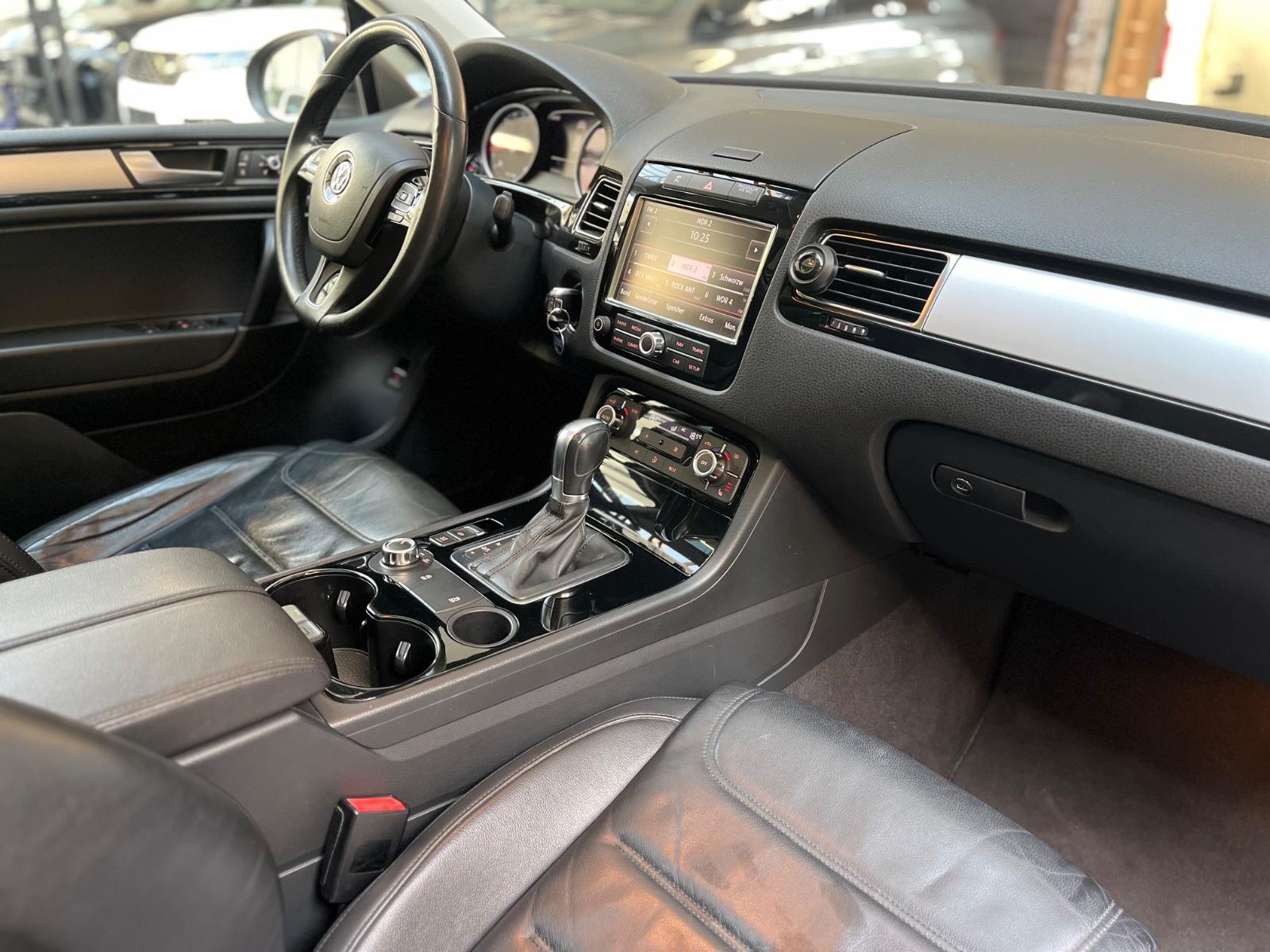 Volkswagen Touareg V6 TDI BMT *PANO*XENON*180°*