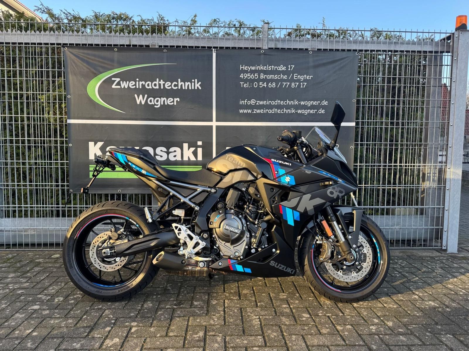 Suzuki GSX-8R