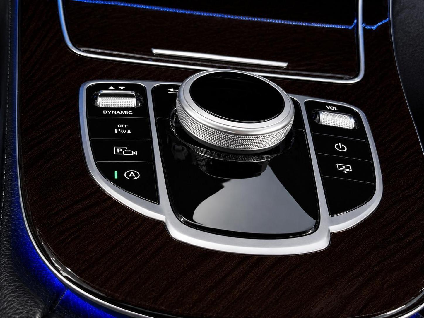 Mercedes-Benz CLS 220 *1. Hand + LED + Ambiente*