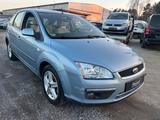 Ford Focus 1,6 PDC Klimaauto. Tempomat Tüv neu - Ford Focus aus 2006: 1.6