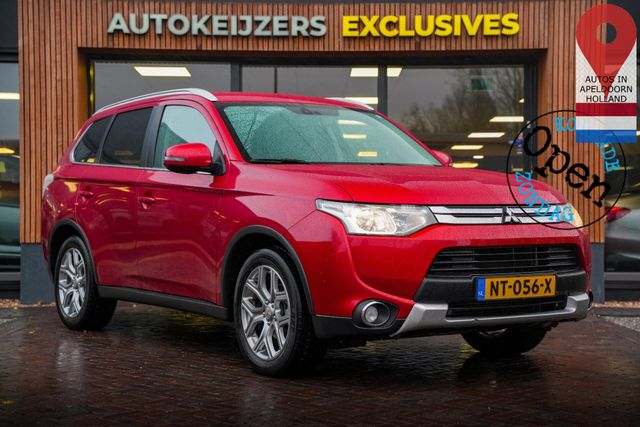 Mitsubishi Outlander 2.2 DI-D Instyle 4WD navi kamera Stoel