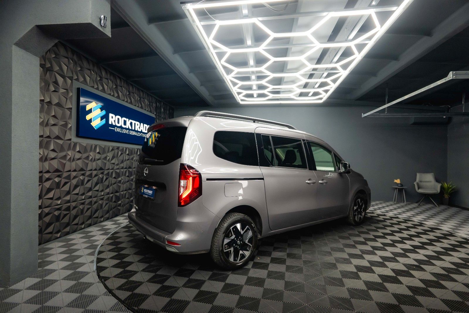 Fahrzeugabbildung Nissan Townstar Kombi L2 Tekna 7 Sitze *LED*Kamera*Navi