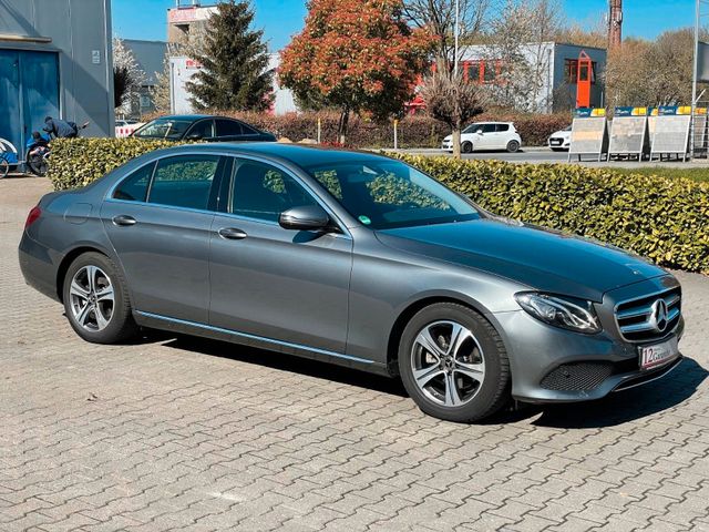 Mercedes-Benz E 200 Garantie* Avantgarde* Navi* Kamera* TÜV*