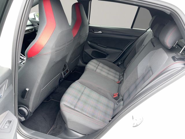 Golf VIII GTI, Winterpaket, ACC, 18" Bergamo, DS