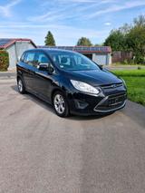 Ford Grand C-Max 1,6 benzin  7 Sitzer - Ford Grand C-Max mit Benzin-Antrieb: Kombi