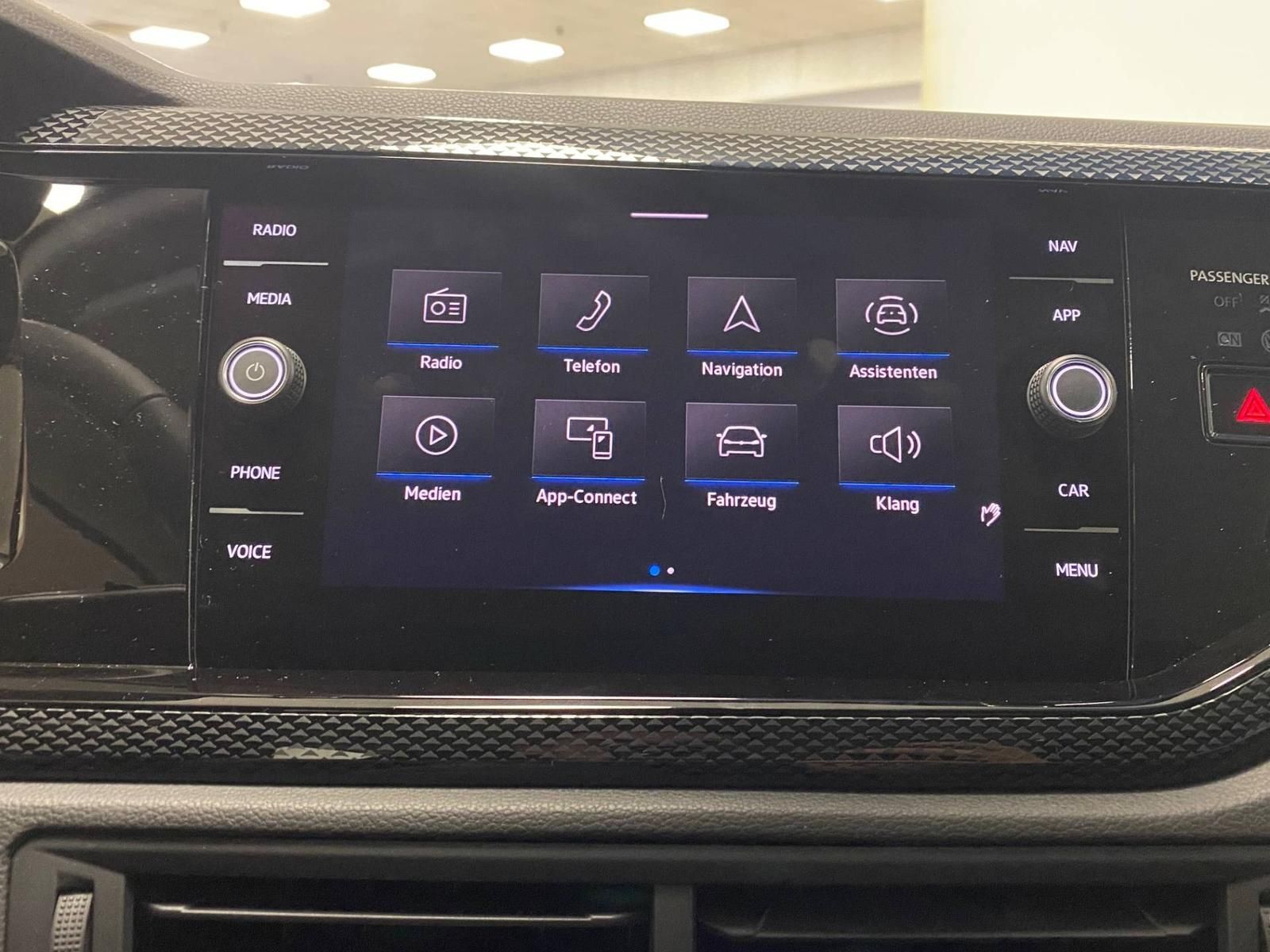 Fahrzeugabbildung Volkswagen Polo 1.0 TSI Life APP+KLIMA+KAMERA+PDC+SITZHEI++