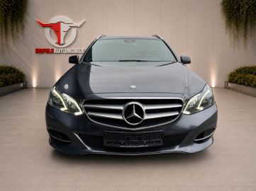 Mercedes E 200 - 5