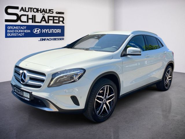 Mercedes-Benz GLA 220 d 7-DCT Urban Bavi Kamera Xenon