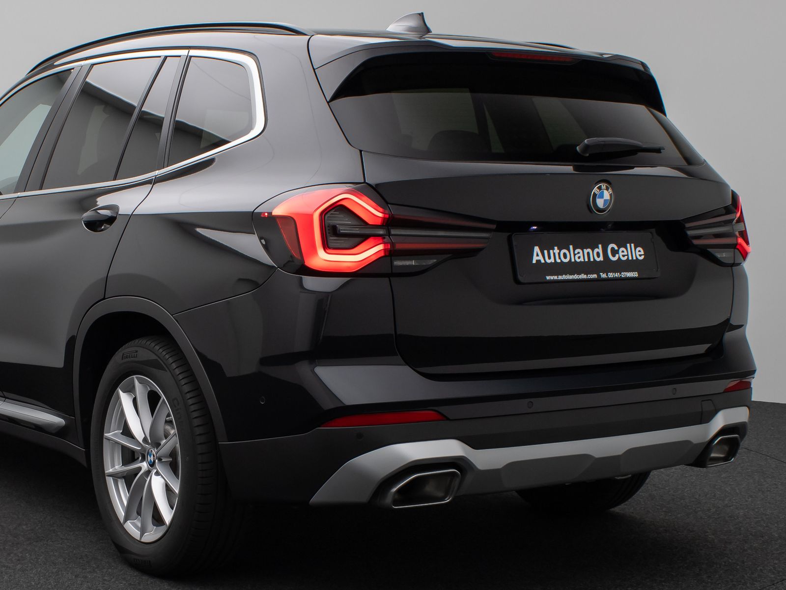 Fahrzeugabbildung BMW X3 xD20d  Kamera DAB HiFi Lnkrhzg Komfort Sport