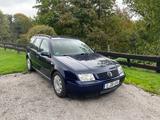 Volkswagen Bora 1.6 Comfortline Comfortline - blaue Volkswagen Bora
