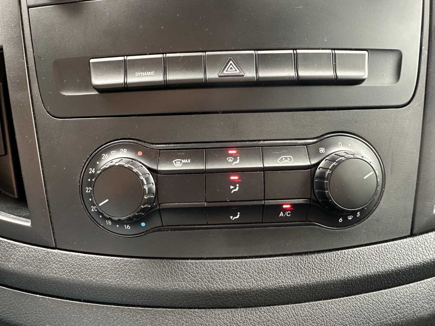 Fahrzeugabbildung Mercedes-Benz eVito 112 Klima Kamera Navi SHZ Tempomat