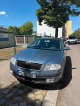 Skoda Octavia 1.6 MPI. TUV 05.28 - Skoda Octavia: Mpi