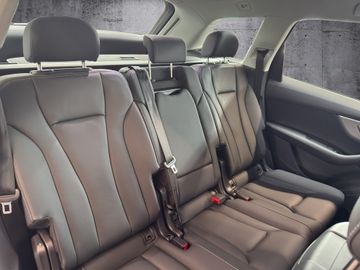 Audi Q7 - 10