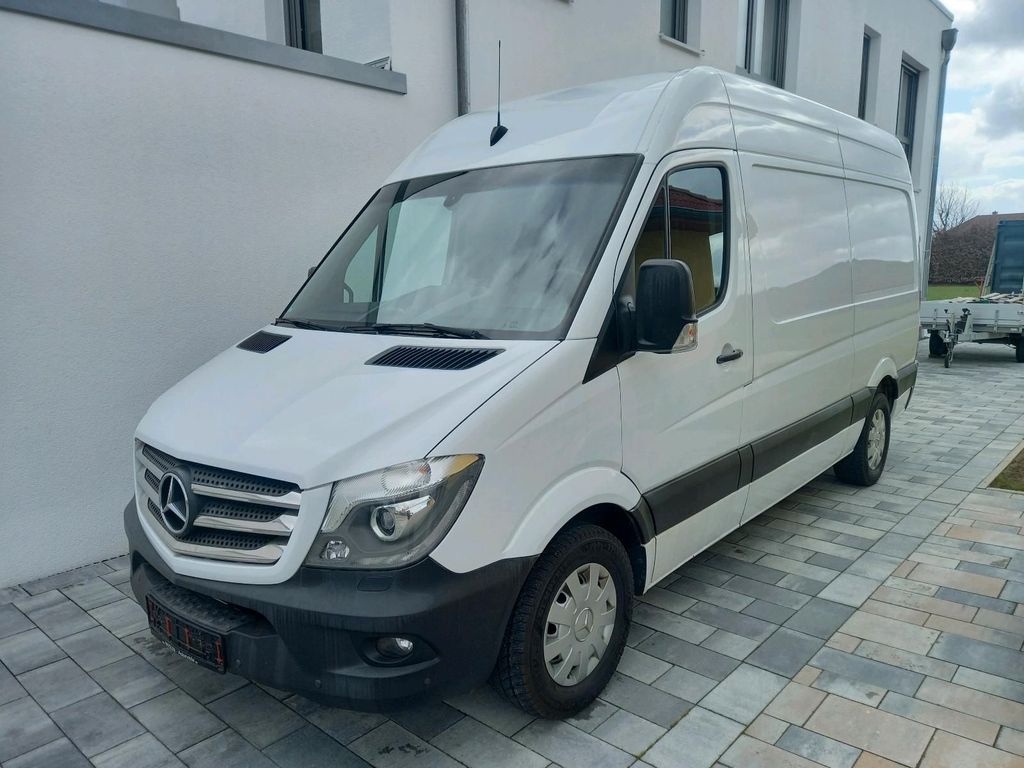 Image of Mercedes-Benz Sprinter