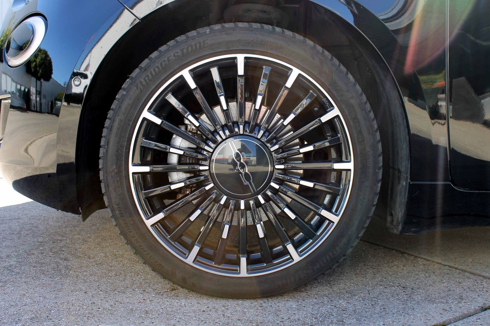 Fahrzeugabbildung Fiat 500e La Prima by Bocelli ACC LED KAM PDC BT SHZ