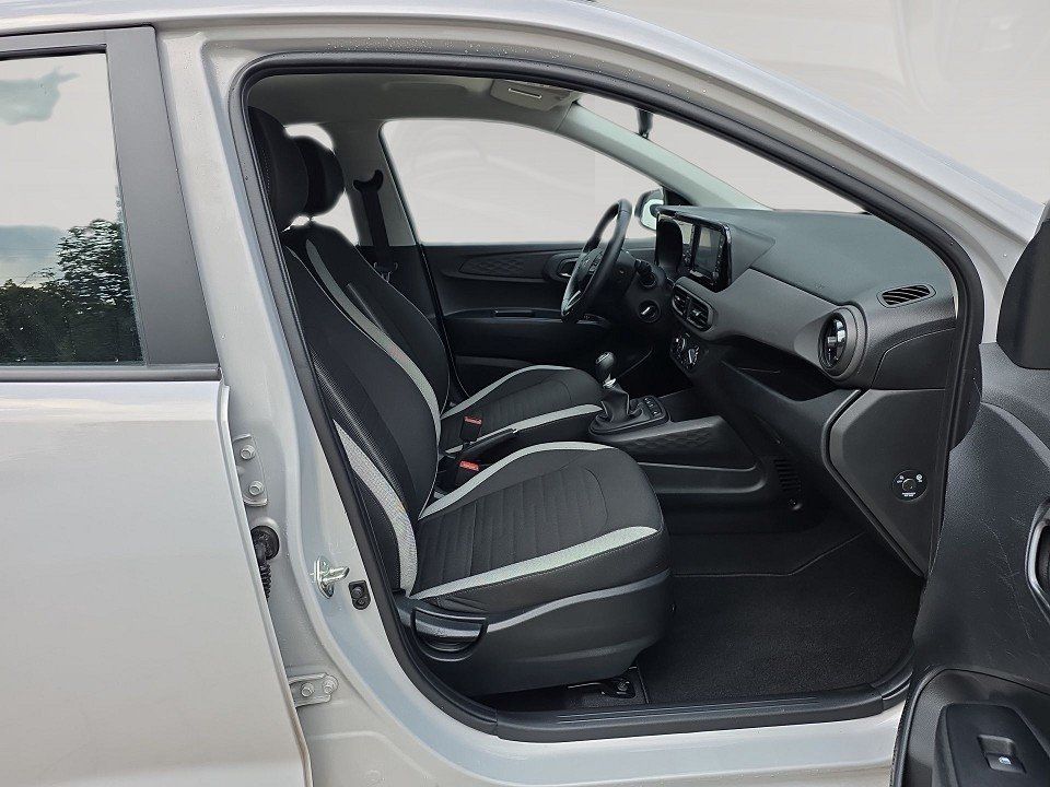 Fahrzeugabbildung Hyundai i10 1.2i 84PS Trend