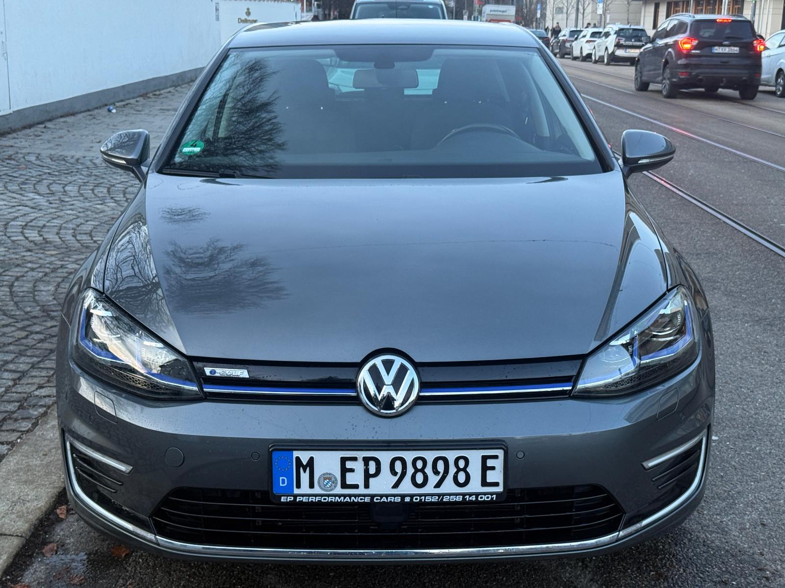 Volkswagen Golf VII Lim. e-Golf PDC LED NAVI