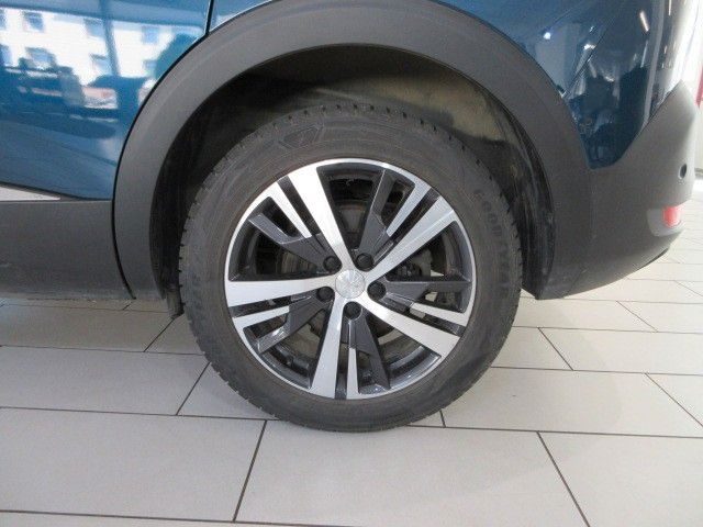 Fahrzeugabbildung Peugeot 5008 Allure Pack 1.2T NAVI/LED/SHZ/PDC/360°