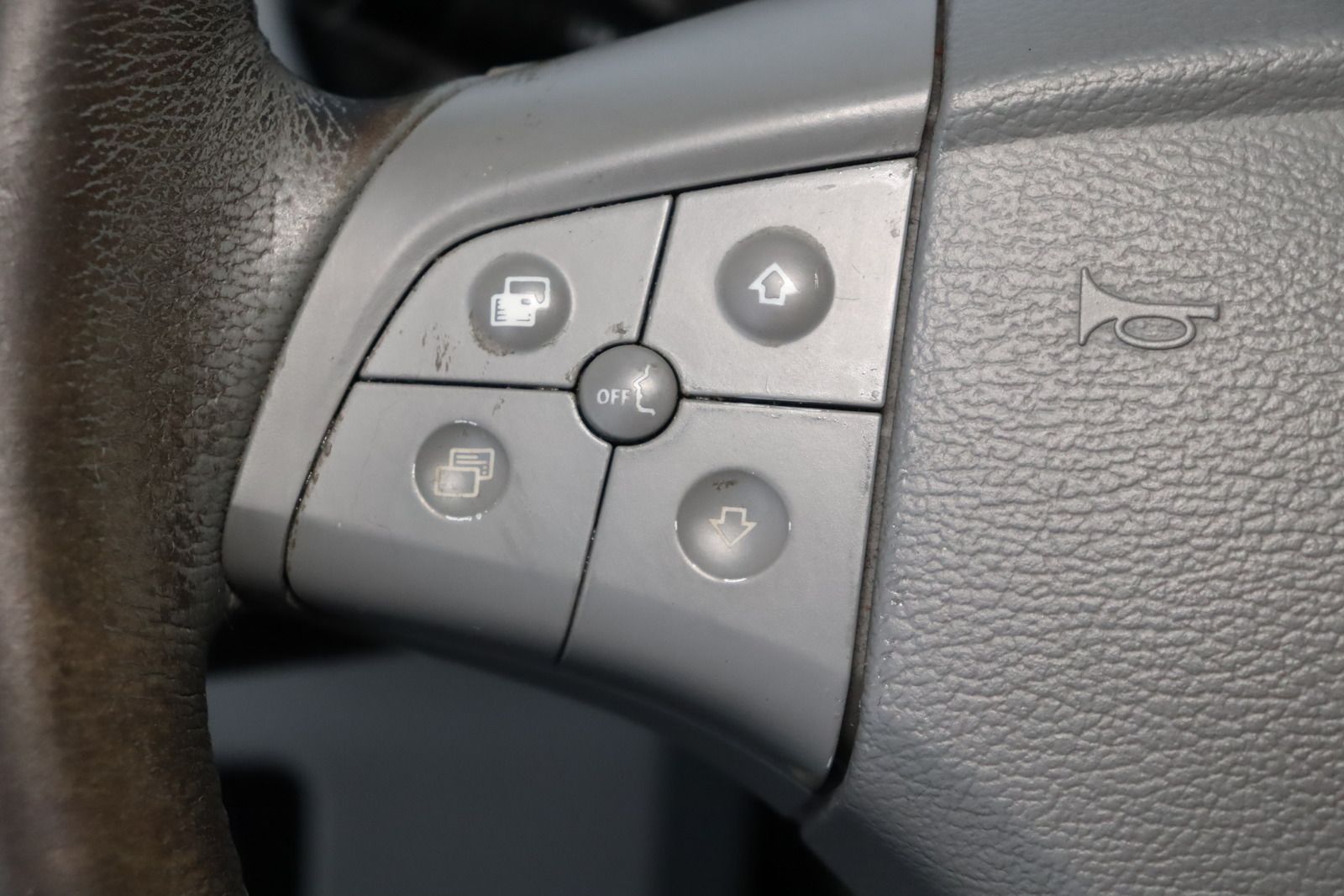Fahrzeugabbildung Mercedes-Benz R 320 CDI 4MATIC * HUD * AHK * Navi