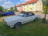Oldsmobile Cutlass - Oldsmobile mit Benzin-Antrieb: Cabrio
