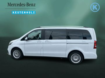 Mercedes V 220 - 9