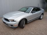 Ford Mustang Cabrio Automatik,CD,KLIMA - Ford Mustang aus 2010: Cabrio