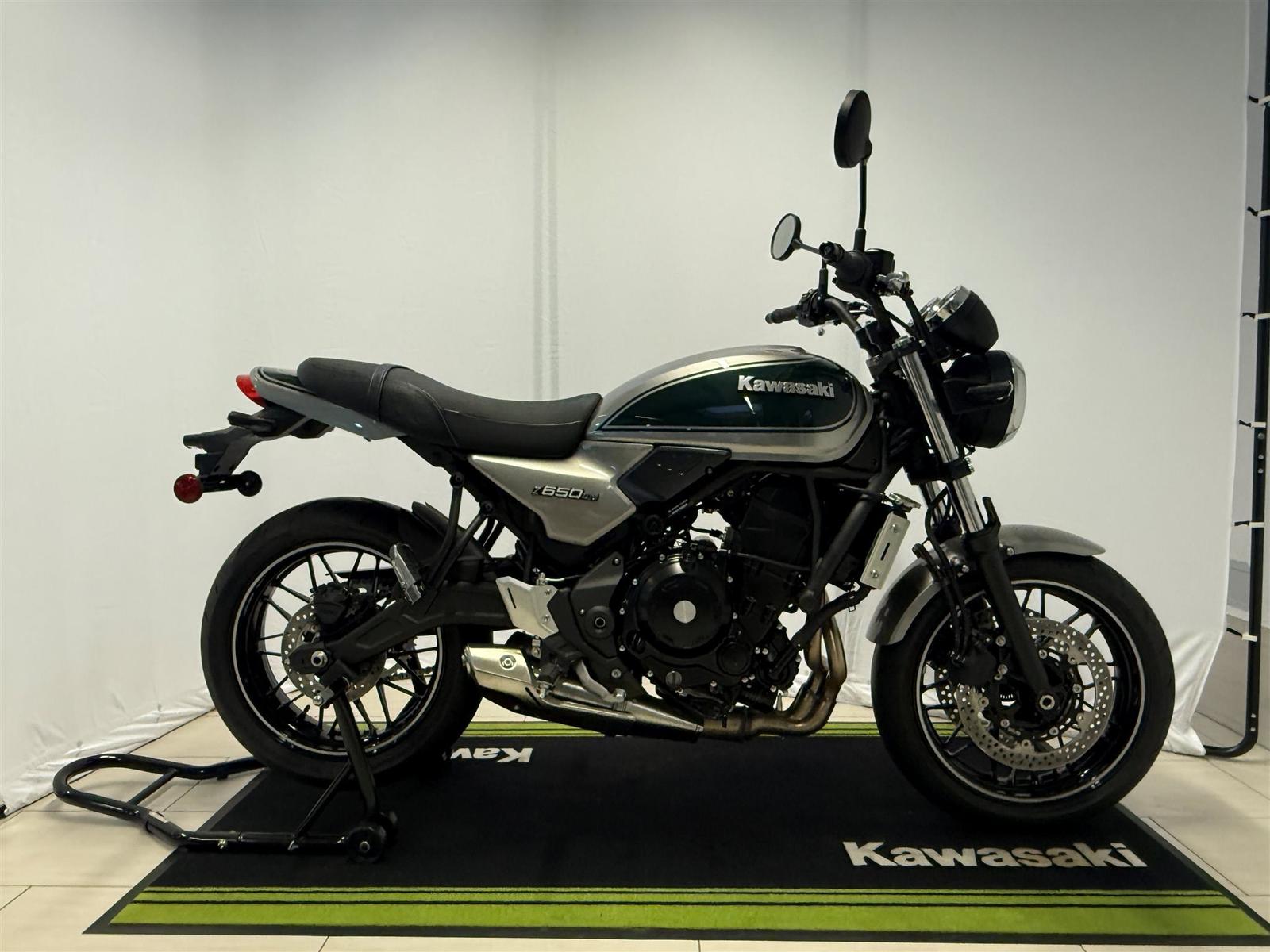 Kawasaki Z650 RS 4Jahre Garantie / Traktionskontrolle