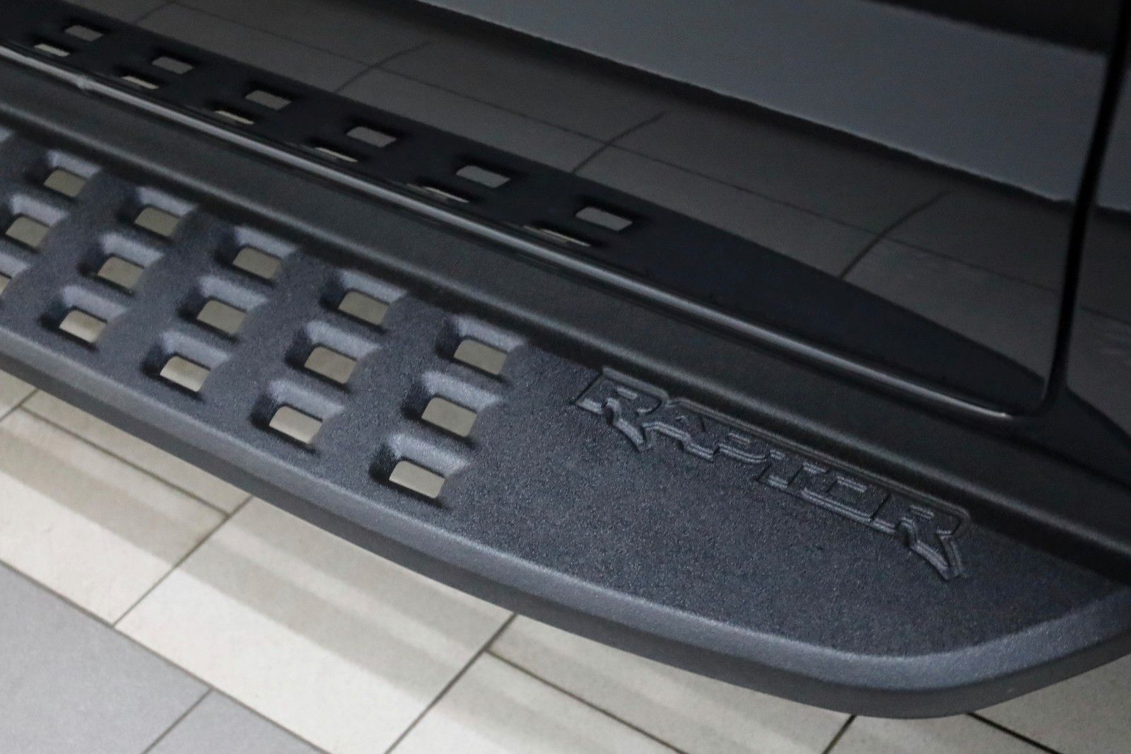 Fahrzeugabbildung Ford Ranger Raptor CarPlay,Raptor-Paket,Rollo,LED,AHK