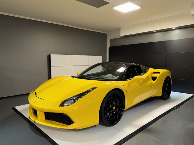 Ferrari 488 GTB Lift Carbon Keramik Alcantara Schalen.S