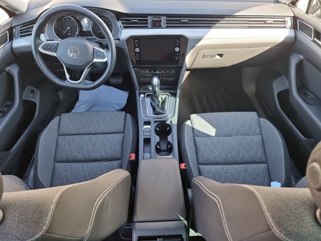 Fahrzeugabbildung Volkswagen Passat Variant 2,0 TSI DSG BUSINESS AHK EASY OPE