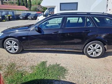Mercedes E 250 - 11