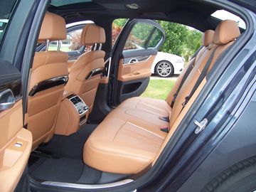 BMW 740 - 5